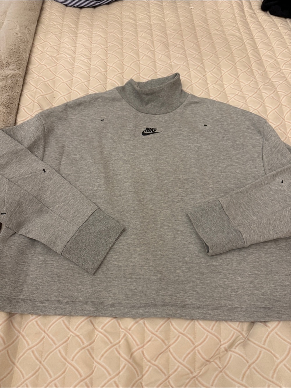 Nike Men’s Light Grey Turtleneck Sweatshirt